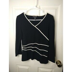 Cable And Gauge Long Sleeve Black White V Neck Blouse. Size M